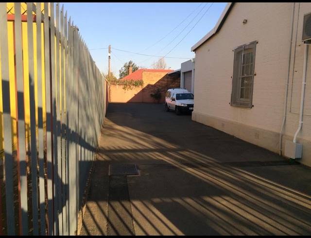 OFFICE FOR SALE IN PIETERMARITZBURG CENTRAL